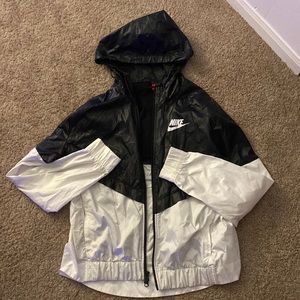 Wind breaker